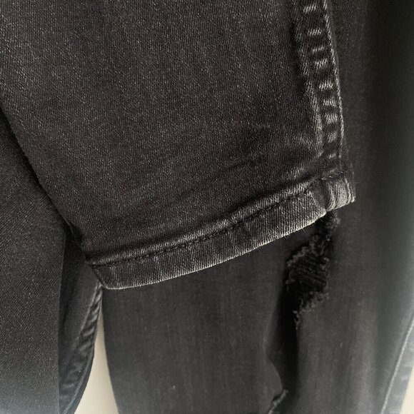 Hollister Curvy High Rise Black Distressed Jean Legging Size 9R - Picture 4 of 5